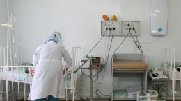 В Новосибирске обрушился потолок в детской больнице