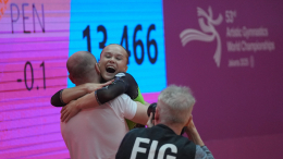 «Сделала невозможное»: тренер Мельниковой высказалась о ее победе на ЧМ