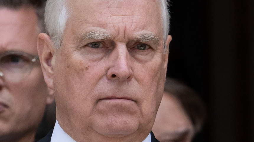 Принц Эндрю — какие обвинения и как связан с Эпштейном