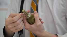 Мужчина взорвал гранату в электропоезде на Украине