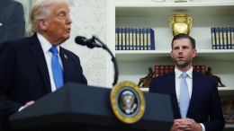 «До сих пор называет меня «милым»: 41-летний сын Трампа рассказал об отце