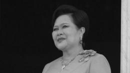 Умерла мать короля Таиланда Сирикит
