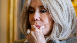 В Париже 10 человек предстанут перед судом за травлю Брижит Макрон