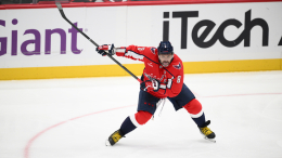 Есть 900! Овечкин обновил рекорд по голам в НХЛ