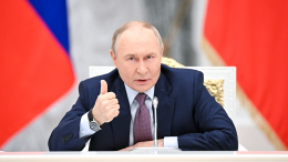 Путин признался в любви фильму «Я шагаю по Москве»