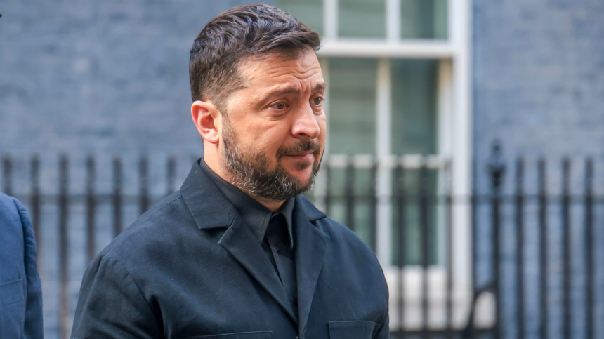 Зеленский готов продолжать конфликт на Украине еще три года