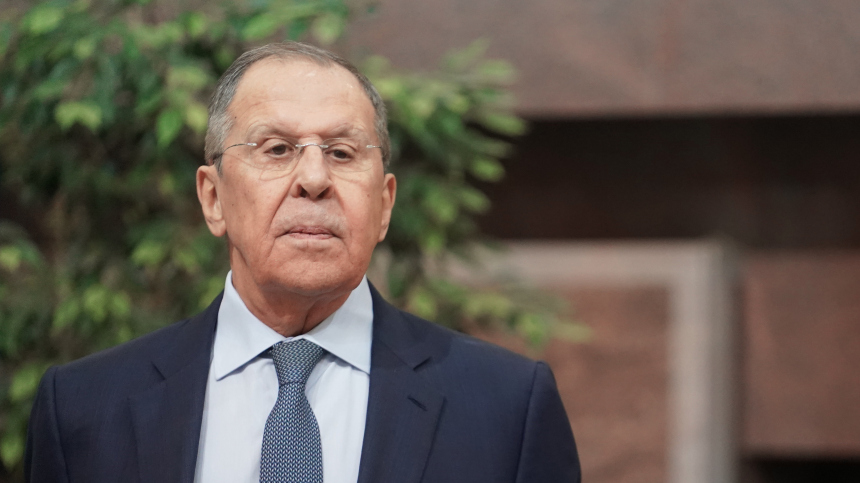 Лавров: РФ признает независимость Украины