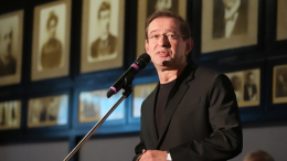 «Он был разным»: Константин Хабенский рассказал об Олеге Табакове