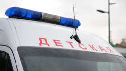 В Татарстане пятилетняя девочка выбросила из окна младенца