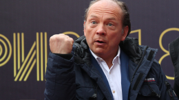 «Всех бы задушила»: о каких проблемах Анны не говорили Юлии Пересильд