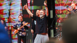 Сергей Шнуров и группа «Ленинград» готовят особый новогодний сюрприз для слушателей