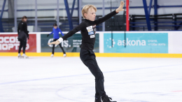 Сын Плющенко выиграл турнир, в котором стал единственным участником