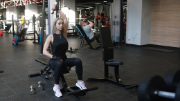 Пот против тонального крема: стоит ли тренироваться с макияжем на лице