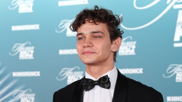 «Хочется бабку-ежку»: Слава Копейкин о том, как выбирает роли