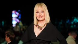 «Я строгая бабушка»: Валерия о своей роли в воспитании внуков