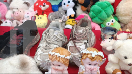 Между машиной и стеной: появилось видео с места наезда на детей в Ревде