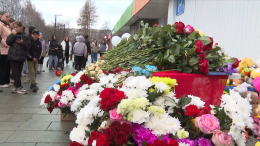 В Ревде появился мемориал в память о девочках, которых сбил пьяный водитель