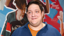 «Как несправедливо! За что ему это?» — каким актер Роман Попов остался в памяти близких