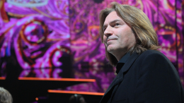 «Без своих корней»: Маликов высказался об уехавших из РФ артистов