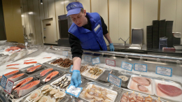 Путин: россияне едят слишком мало рыбы