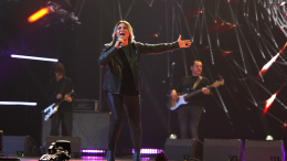 «Всегда на связи»: группа «Город 312» о работе с певицей Аей после ее инсульта