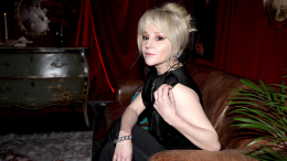 От гламура до клыков: российские звезды перевоплотились в вампиров