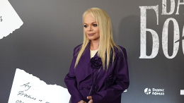 «Я всегда ее пою по-разному»: Долина рассказала о песне «Погода в доме»