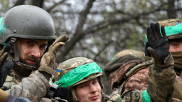 Окруженные в Красноармейске боевики ВСУ начали сдаваться в плен