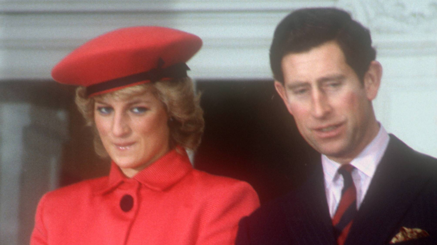 Как королева Елизавета винила Карла в гибели принцессы Дианы