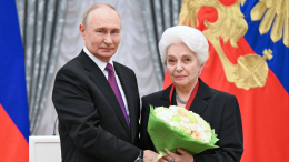 Швыдкой, Солженицына, патриарх Кирилл: Путин вручил госнаграды за вклад в укрепление единства нации