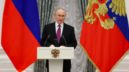 Вручение госнаград в Кремле: кого наградил Путин в День народного единства