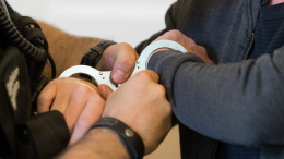 Мужчина изнасиловал пенсионерку с деменцией и женщину с ОВЗ в один день