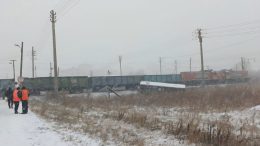 Пассажирский автобус столкнулся с поездом в Хабаровске