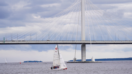 Школьник прыгнул в Финский залив из-за мошенников