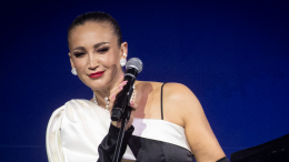 Певица и блогер Вита Чиковани занимается любовью под песни Бузовой