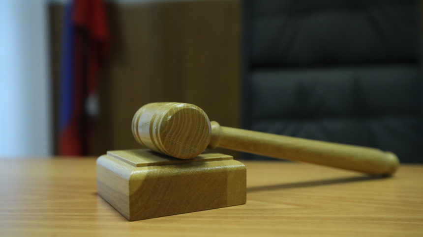 Почему студент пытался свести счеты с жизнью в зале суда