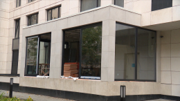 Жители элитного ЖК в центре Москвы требуют снести незаконную пристройку