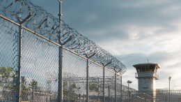 В тюрьме заключенные расправились с убийцей двухлетней девочки