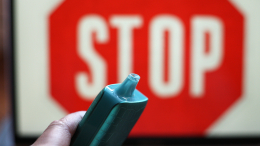 Депрессия, приступы голода: первые месяцы после отказа от вейпа — самые тяжелые