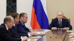 Путин провел совещание по вопросам дальнейшего строительства ВС РФ