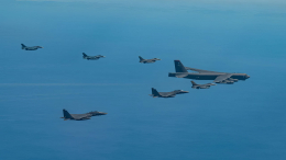 США перебросили в Европу группу стратегических бомбардировщиков B-52H