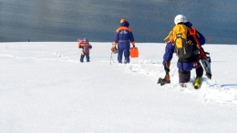 Спасатели нашли мужчину, попавшего под снежную лавину на Камчатке