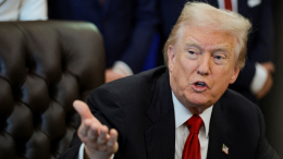 Трамп пообещал выплатить простым американцам по 2 тысячи долларов с пошлин