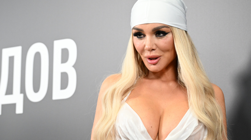 Из-за чего Анне Седоковой угрожает жена ее соседа