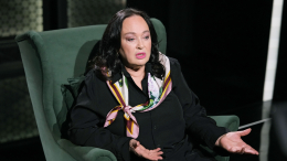 Полиция Индонезии проверяет Ларису Гузееву по делу о мошенничестве с виллами