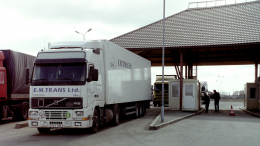 Литва снова обратится к Белоруссии с просьбой пропустить через границу свои фуры