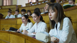 Принят закон об обязательном распределении выпускников медицинских вузов