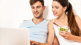 «Стараются сделать жизнь лучше»: как получить заботу и уважение от партнера