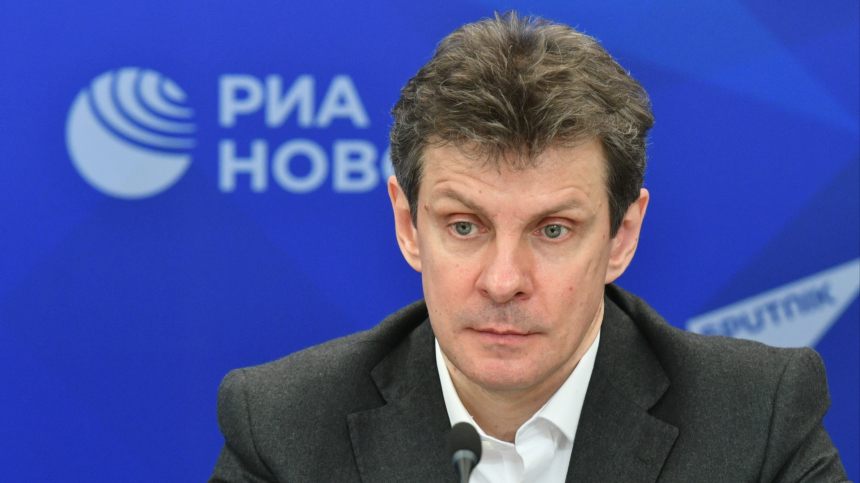 Профессор Трубочкин прокомментировал смерть Симонова