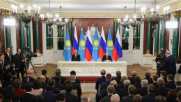 Путин выразил благодарность Токаеву за поддержку русского языка в Казахстане